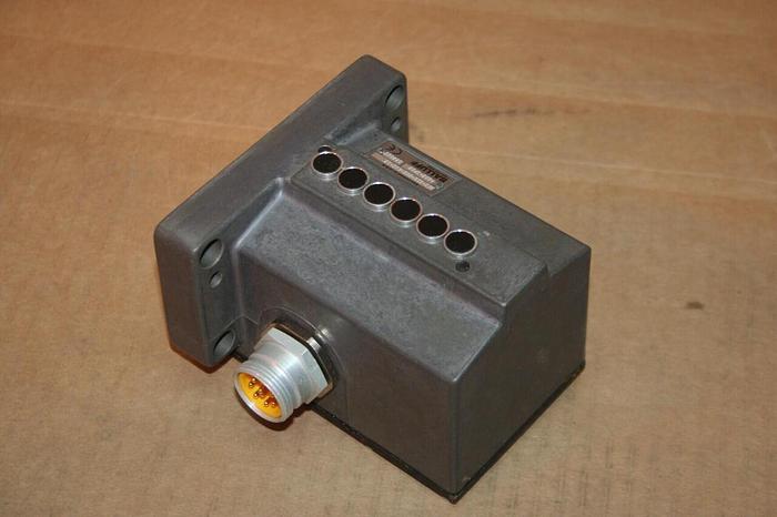 BALLUFF Switch Limit BES-516-804-KHG-12 New