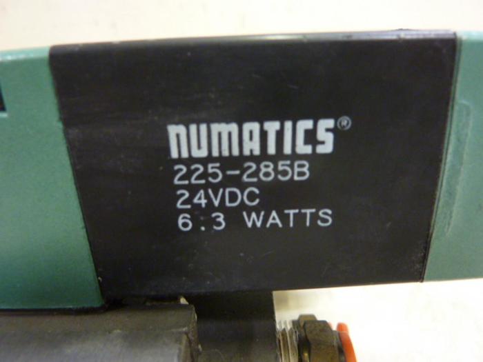 Used NUMATICS Control Block w/ Valves 081SS400M000061 #61226