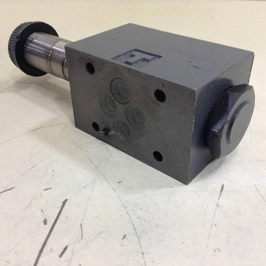 Used VICKERS Valves DG4V-3-2AL-M-U-HL7-60 #88279