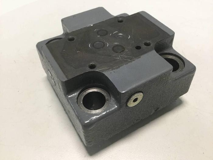 Used VICKERS Valve CVCS25D3S210S32AP110AP210X08A99B00 #99578