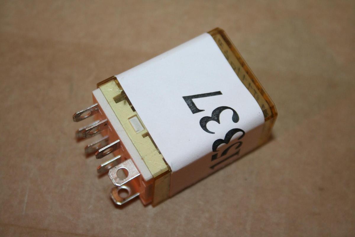 Used IDEC Relay RH2B-U #15337