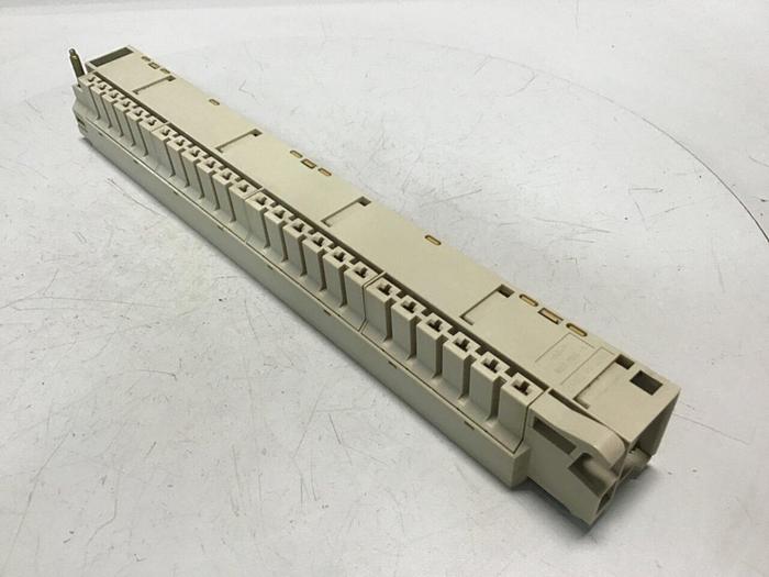 Used SIEMENS Terminal Strip 1NEZ8110200 #120583