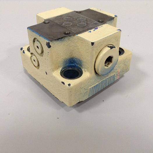 Used VICKERS Valve CVCS25W11S210A00B12 #89817