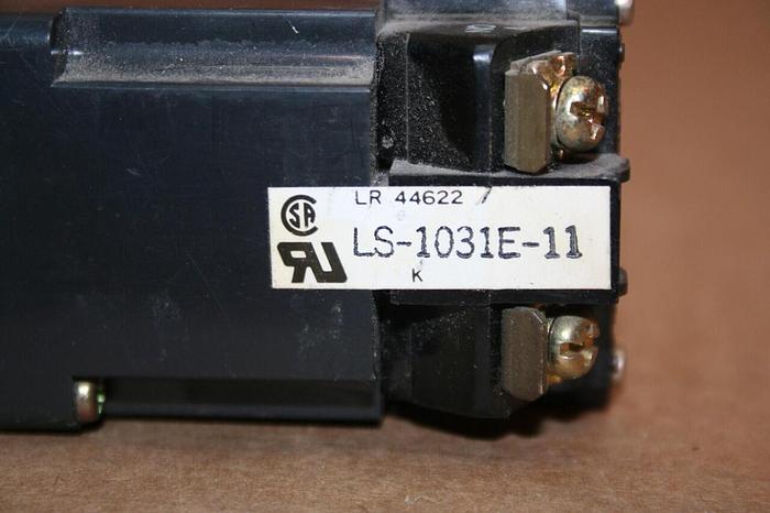 Used TOKYO ELECTRIC COMPANY Push Button LS-1031E-11 Used