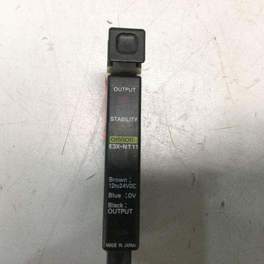 Used OMRON Photoelectric Sensor E3X-NT11 #96410
