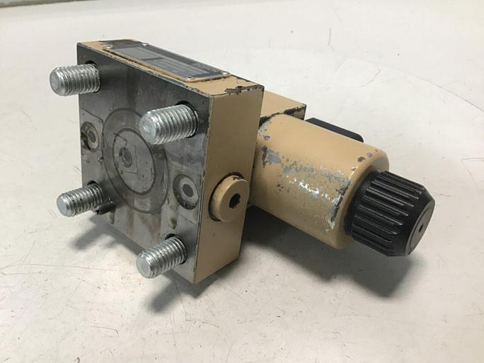 Used BOSCH Directional Control Valve 0 810 091 222 #117024