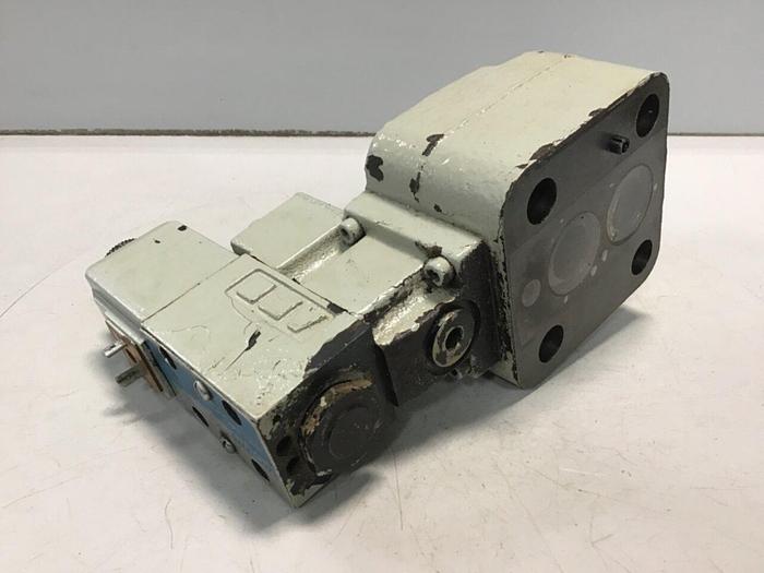 Used VICKERS Valve CG5060AFMUH7110 #137923