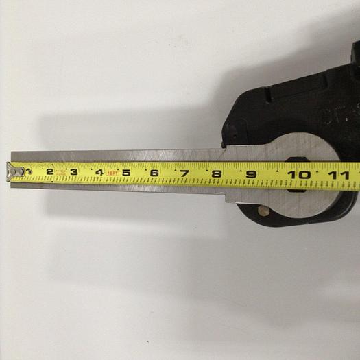 Used DESTACO Pneumatic Hold Clamp 991MAR-001M-180A-57-44-DS #90096