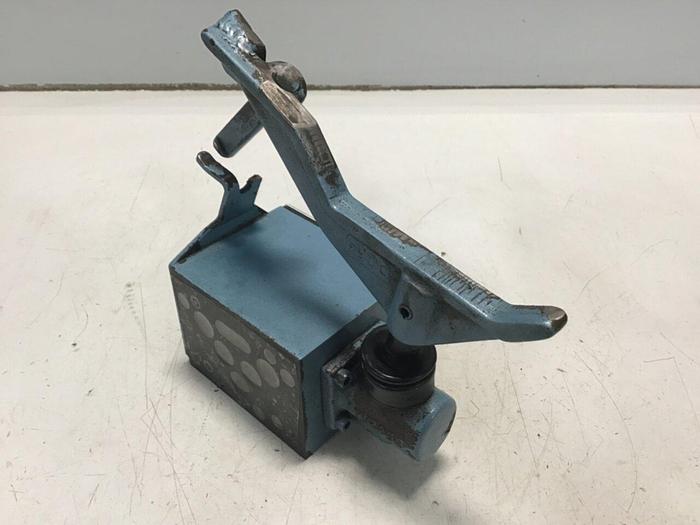 Used PARKER Directional Control Valve D3ML4BN10X4384 Used