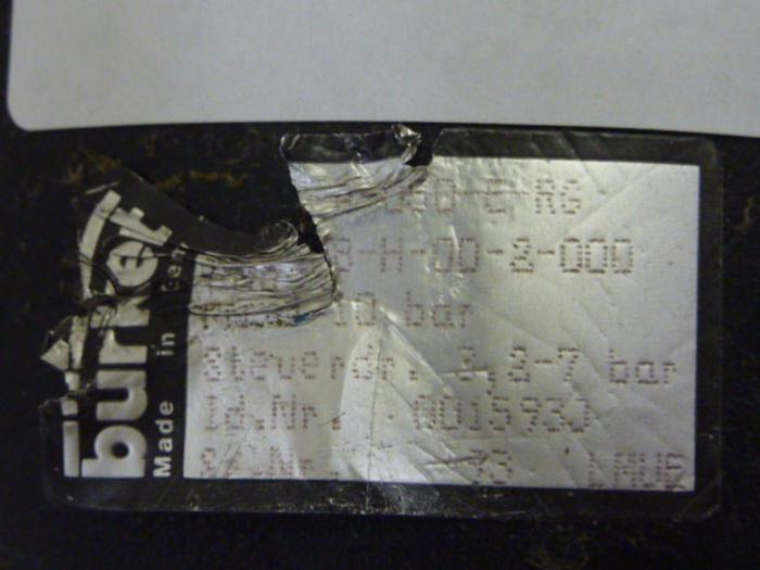 Used BURKERT EASY FLUID CONTROL Angle Seat Valve SYST-2000 USED