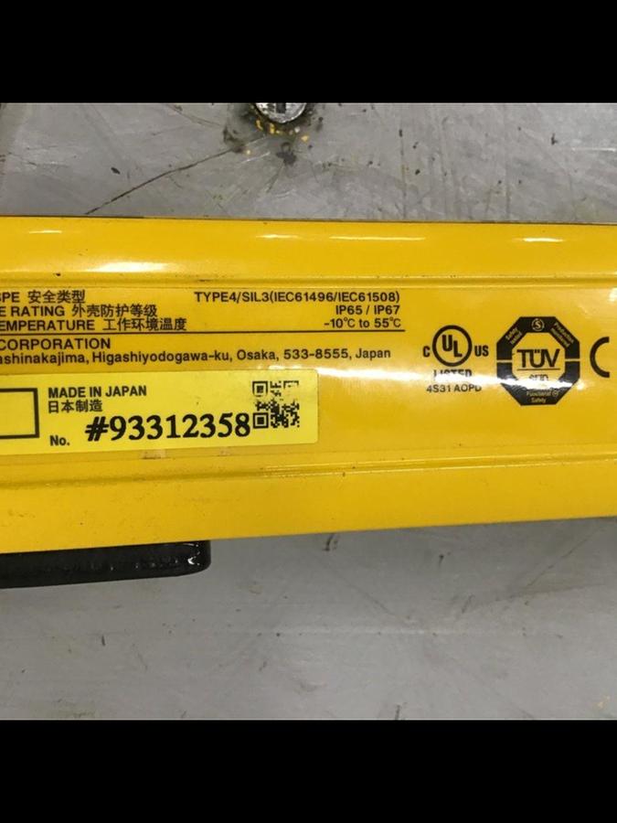 Used KEYENCE CORP Light Curtain GL-R56H-T #140911