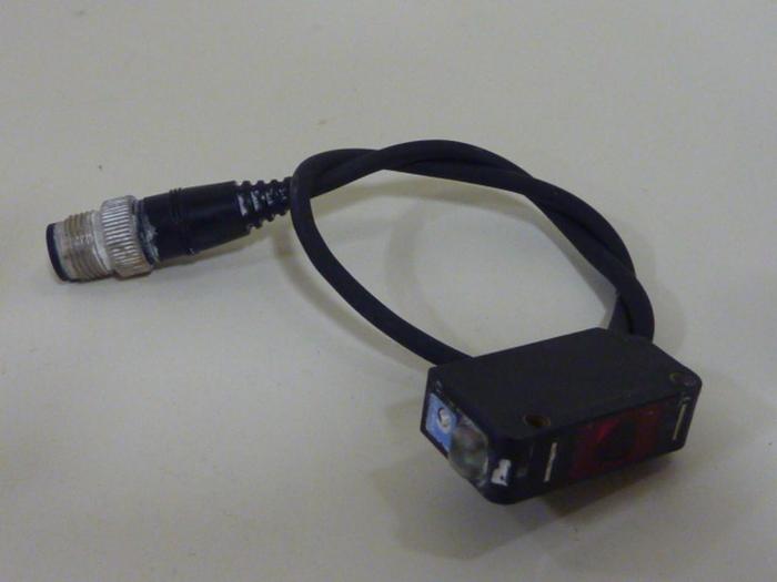 Used KEYENCE CORP Photoelectric Sensor PZ-M53 #58324
