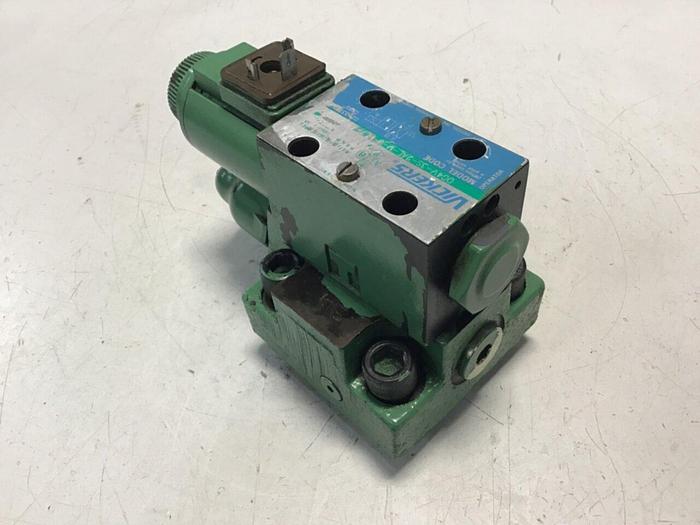 Used VICKERS Directional Valve DG4V-3S-2AL-M-U-HL7-60-EN490 Used #142354