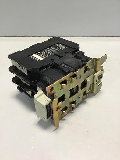 Used TELEMECANIQUE LC1-D9511 Alt. Current Contactor Used #145665