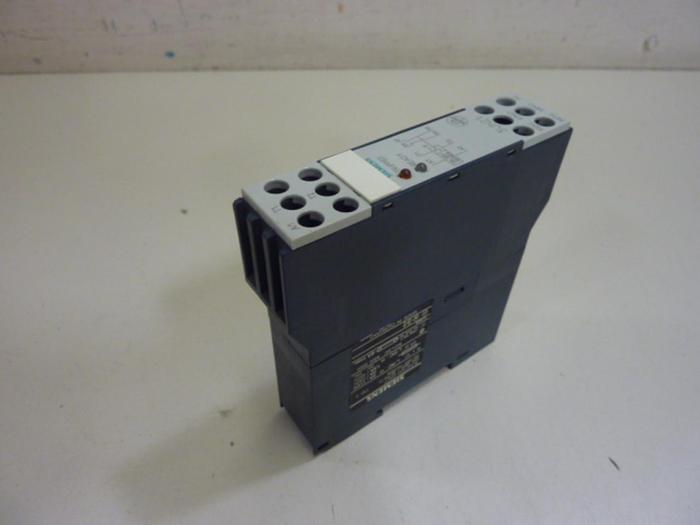 Used SIEMENS Thermistor 3UN2 100-0AF7 #86449