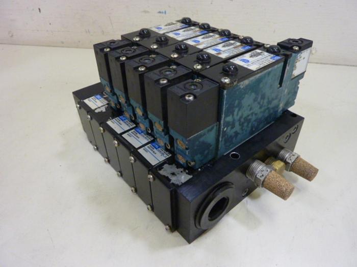 Used MAC Valves BLOCK852 Used