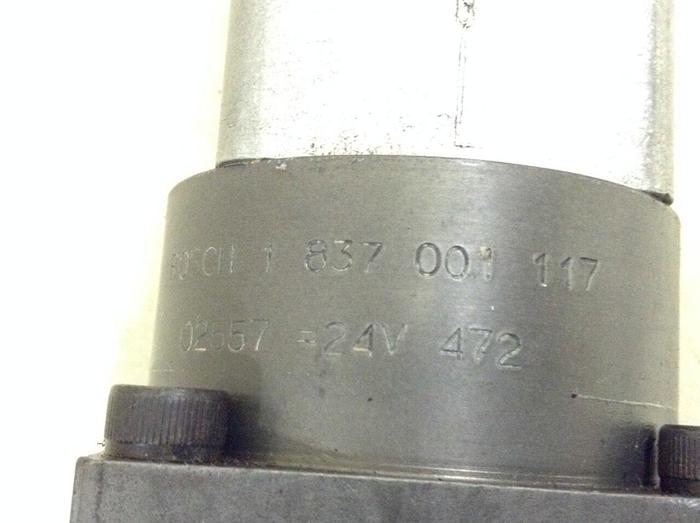 Used BOSCH Valve 0 811 402 012 #80835