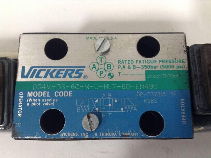Used VICKERS Solenoid Valve DG4V-3S-6C-M-U-HL7-60-EN490 Used