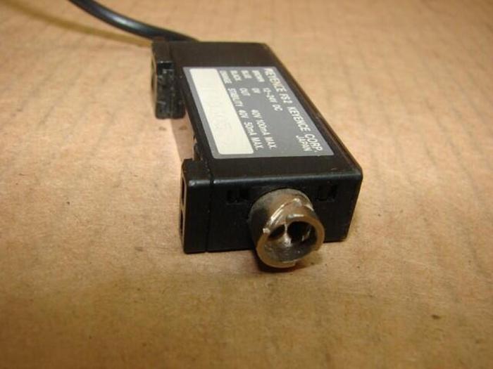 Used KEYENCE CORP Photoelectric Amplifier FS2-62 #21314
