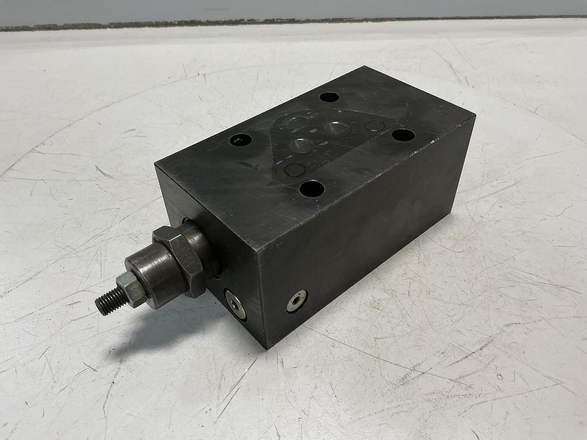 Used VICKERS DGMX2-5-PP-FW-S-30