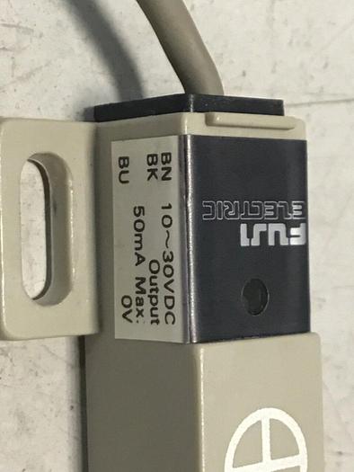 Used FUJI ELECTRIC Proximity Switch PE-B4D3 #128415