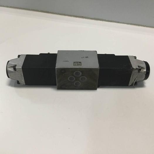Used REXROTH Valve 4WE6J51AG24NZ4V Used