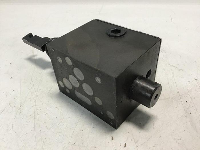 Used PARKER Directional Control Valve D3T1H21X4544 Used
