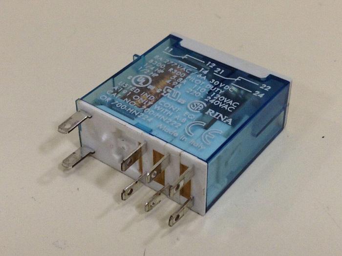 ALLEN BRADLEY Relay 700-HK32Z24 SER B #79571