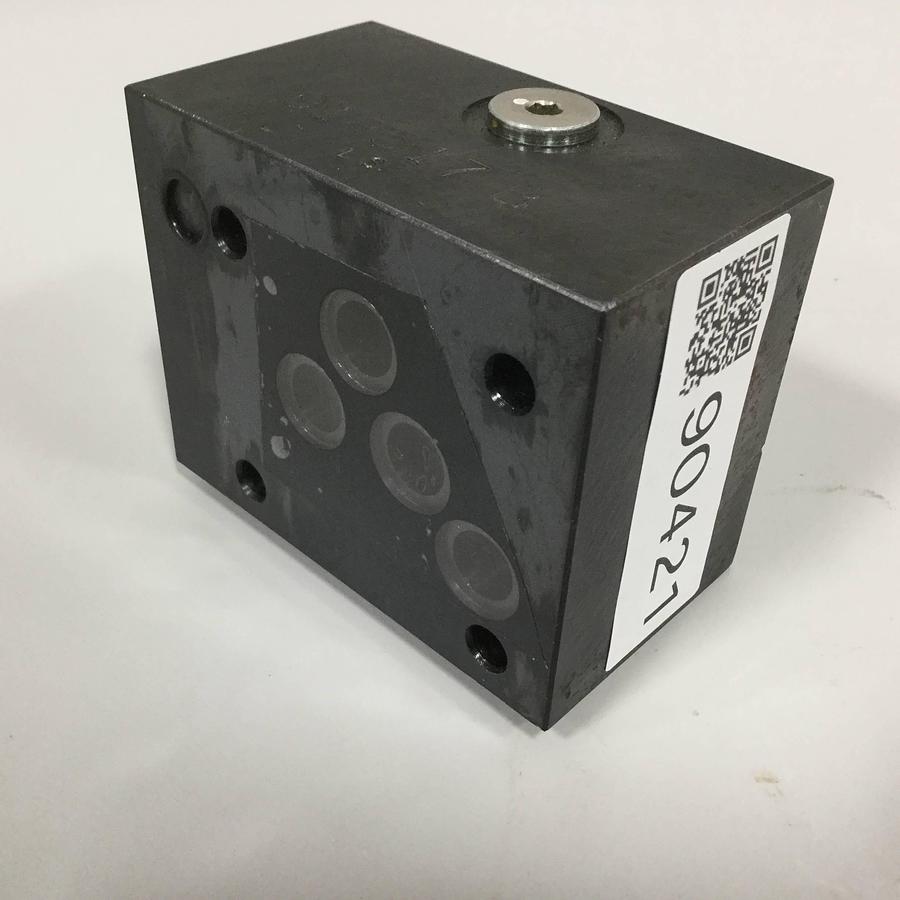 Used VICKERS Valve MA-02307955 Used