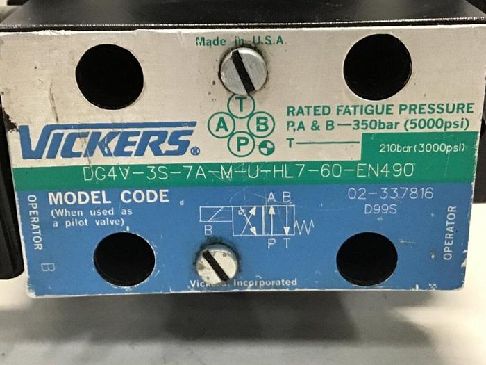 Used VICKERS Valve DG4V-3S-7A-M-U-HL7-60-EN490 Used