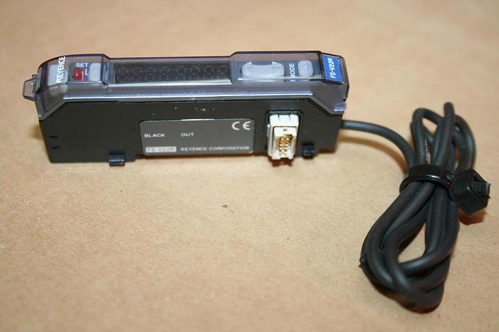 Used KEYENCE CORP Photoelectric Amplifier FS-V22R Used
