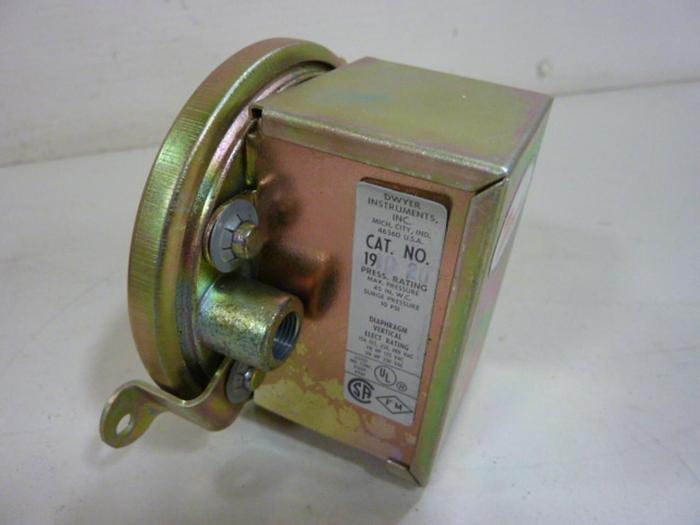 DWYER Pressure Switch 1910-20 NEW #53205