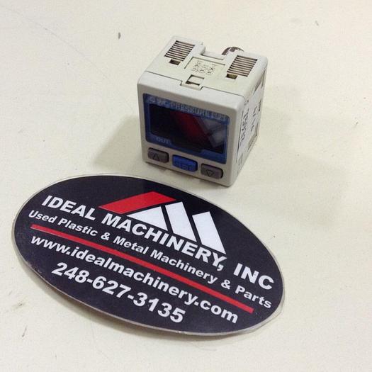 Used SMC Digital Pressure Switch ZSE30-01-65 #84728