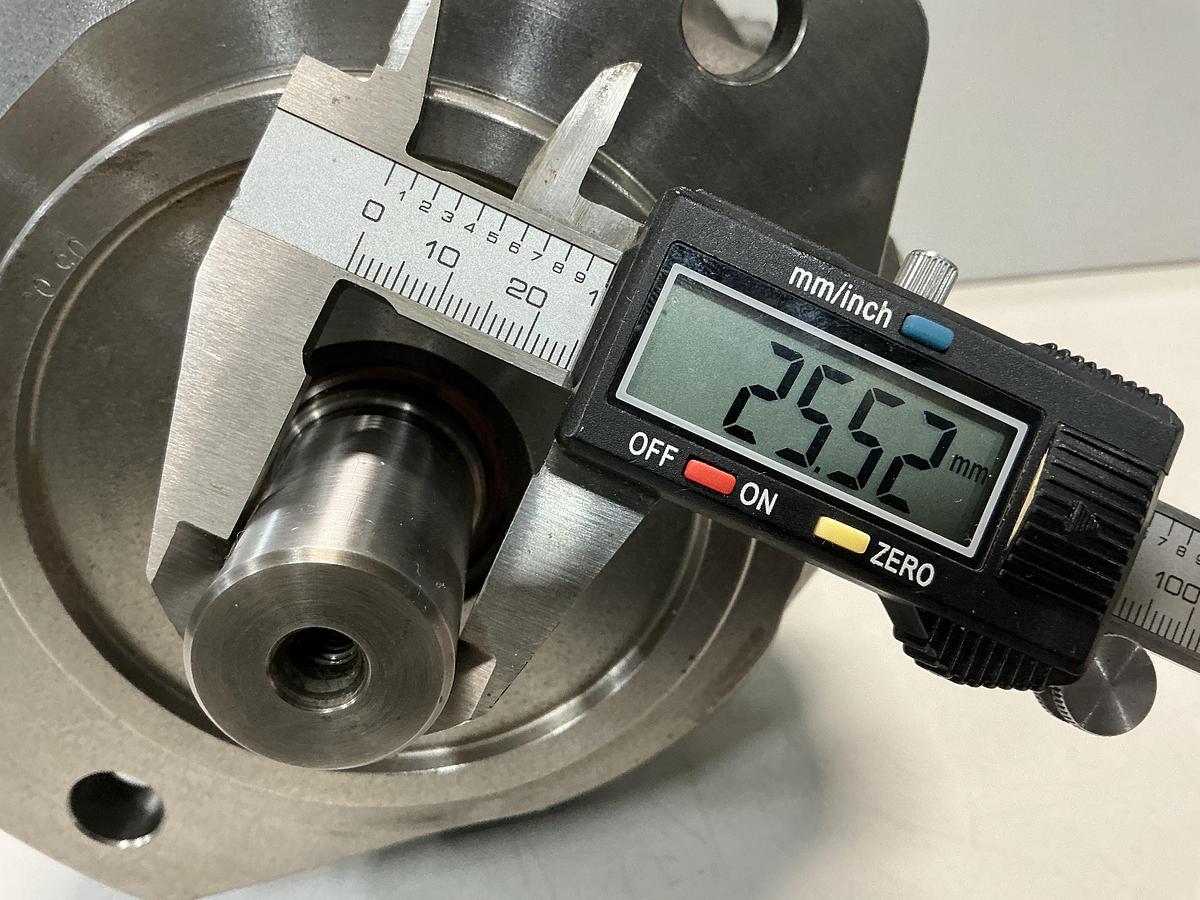 Used REXROTH AA10VS045DFR1/31R-PKC62K02