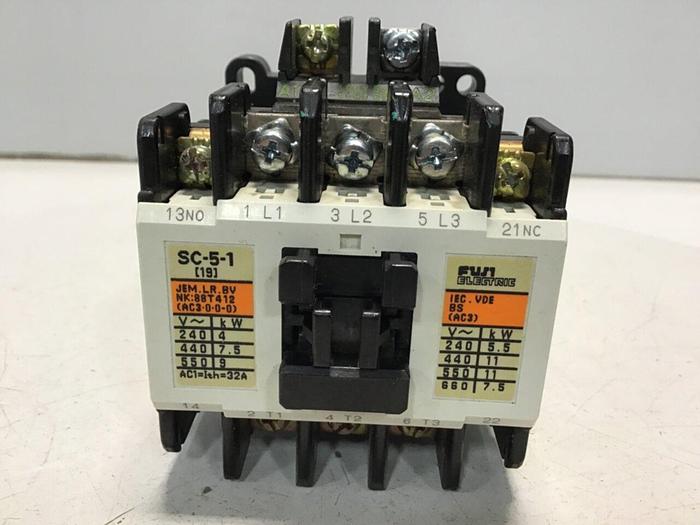 Used FUJI ELECTRIC Contactor SC-5-1 SC20AA #123988