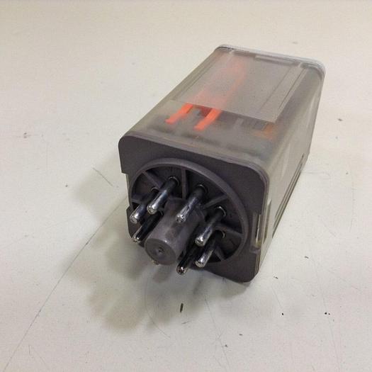 Used ALLEN BRADLEY Relay 700-HA32Z24 SER B #76248