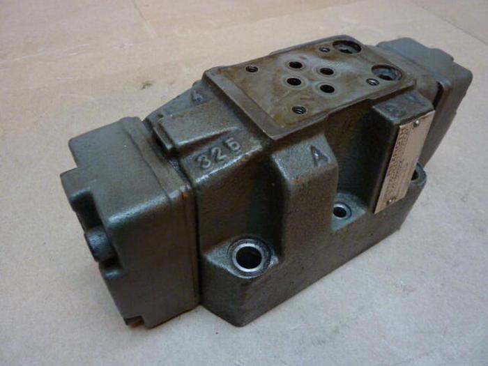 Used REXROTH Valve 4WEH16U606AG24N9TK4V #29424