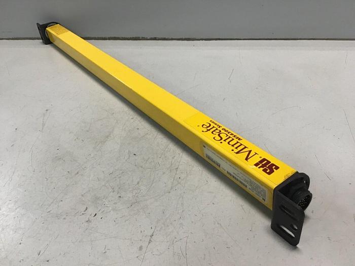 Used STI Light Curtain Transmitter MS4324BX #132305