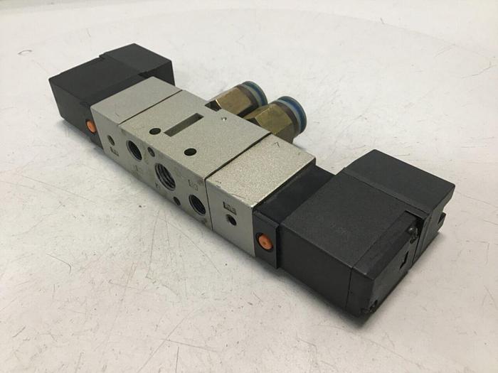Used SMC Solenoid Valve VF3330-X70 #114516