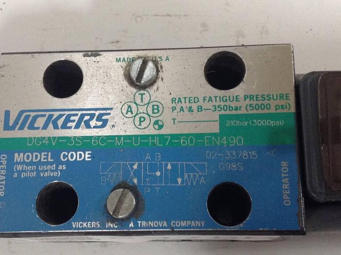 Used VICKERS Solenoid Valve DG4V-3S-6C-M-U-HL7-60-EN490 Used