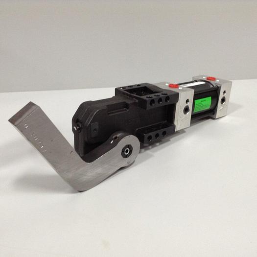 Used DESTACO Pneumatic Hold Clamp 991MAR-026M-180B-57-11-DS #90079