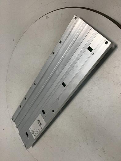 Used YUSHIN AMERICA Base Slot Unit Rack F3BU09-ON #126816