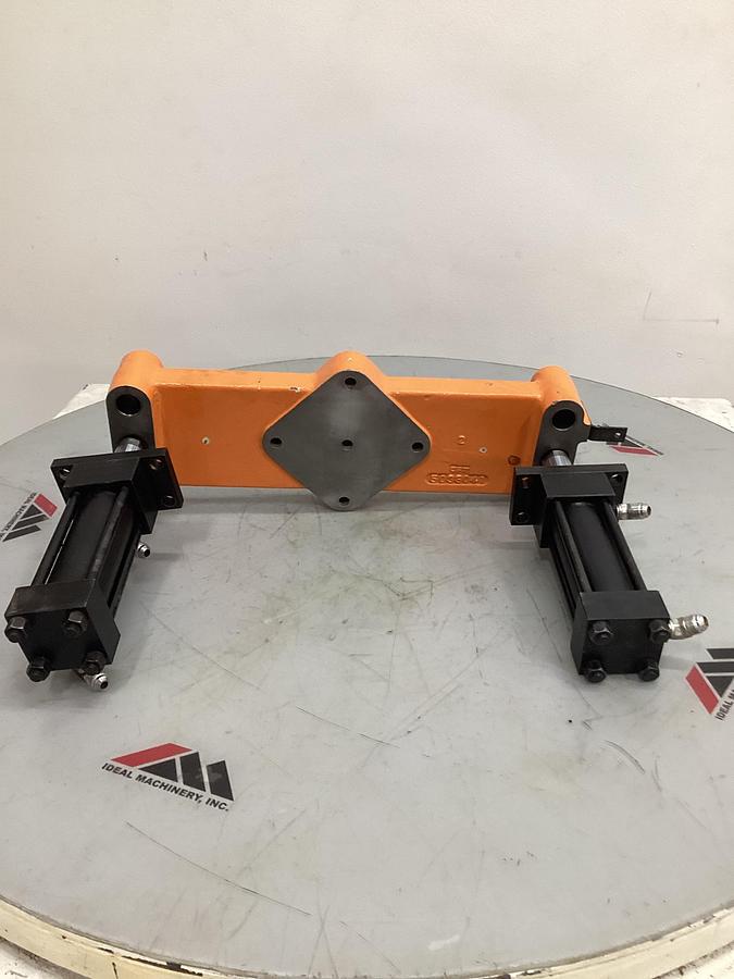 Used CINCINNATI MILACRON 5038041