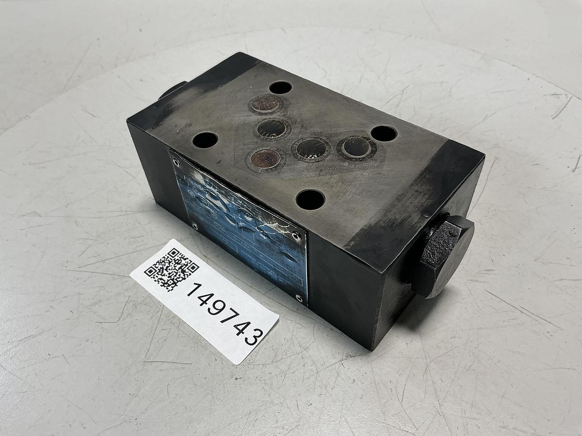 Used VICKERS DGMPC-5-ABK-BAK-30-EN417