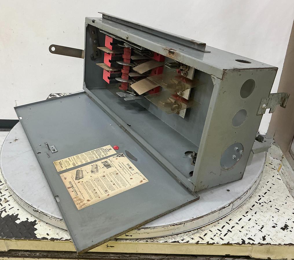 Used SQUARE D PBQ-3640