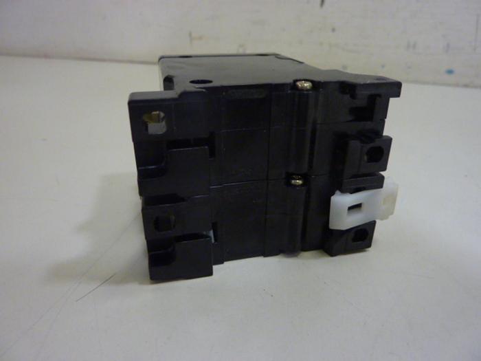 Used FUJI ELECTRIC 3 Amp Circuit Protector CP32D-3 #64376