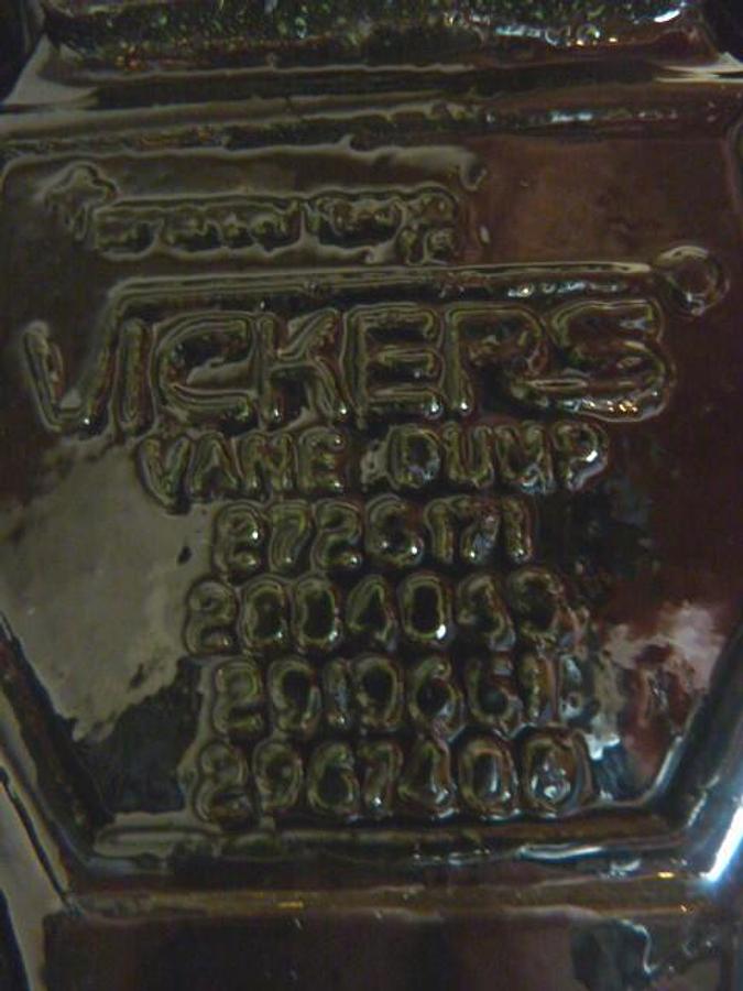 Used VICKERS Hydraulic Vane Pump 4520V42A8 USED