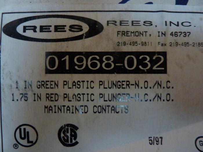 REES Push Button Double Plunger 01968-032 New in Box