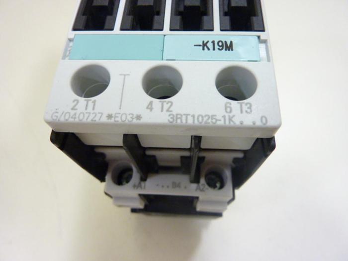 Used SIEMENS Contactor 3RT1025-1K #45538