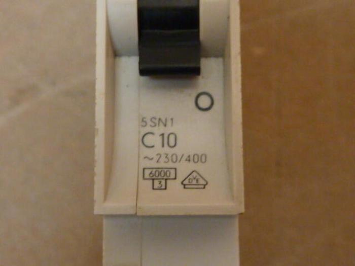 Used SIEMENS 10 Amp Circuit Breaker 5SN1C10 #35268